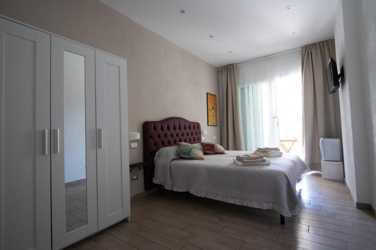 Bed and Breakfast Un Posto Al Sole Molino Nuovo  Exteriér fotografie
